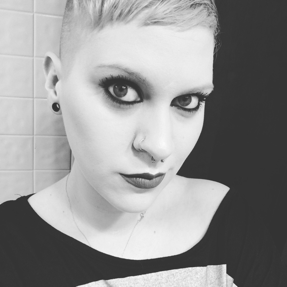 Meet your Posher, Lydia